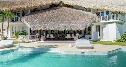 Ocean View Villa, Pool, Bbq, Jacuzzi, Staff Incl