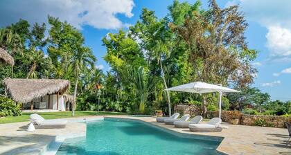 Ocean View Villa, Pool, Bbq, Jacuzzi, Staff Incl