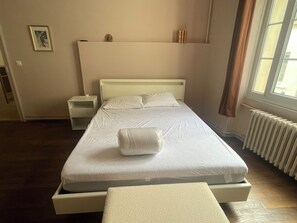 1 habitación, escritorio, cuna de viaje y wifi gratis 