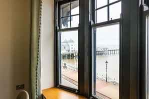 Interior - Penarth Blue Escape Studio (Vale of Glamorgan)