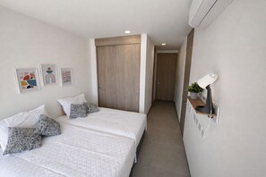 2 chambres, fer et planche à repasser, accès Internet, draps fournis