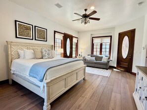 Room - Cottage #2 Italian Resort-Style Villa - 1.4 Acres w/ Pickleball, In-ground Spa (Parowan)