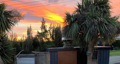 Private Kakanui Beach Escape: Surfer’s Sanctuary, Fisherman's Paradise.