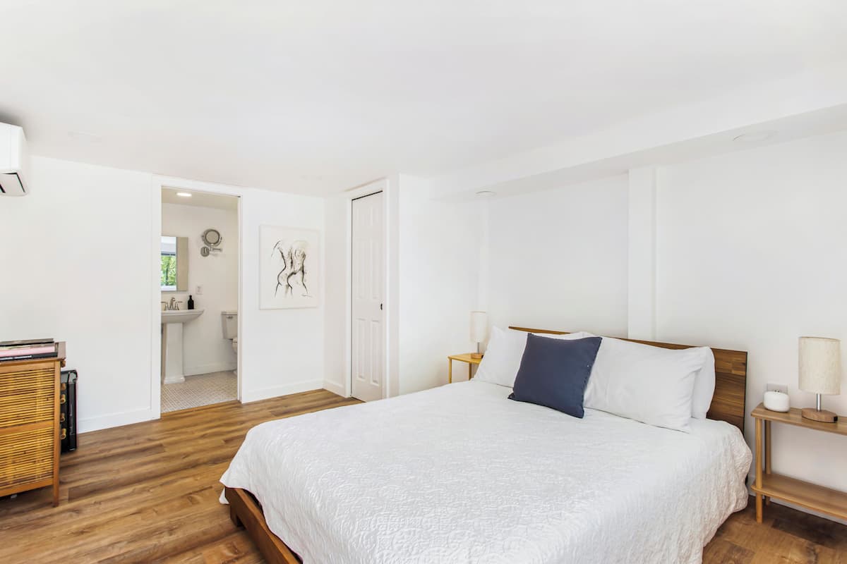 Wifi gratis y ropa de cama