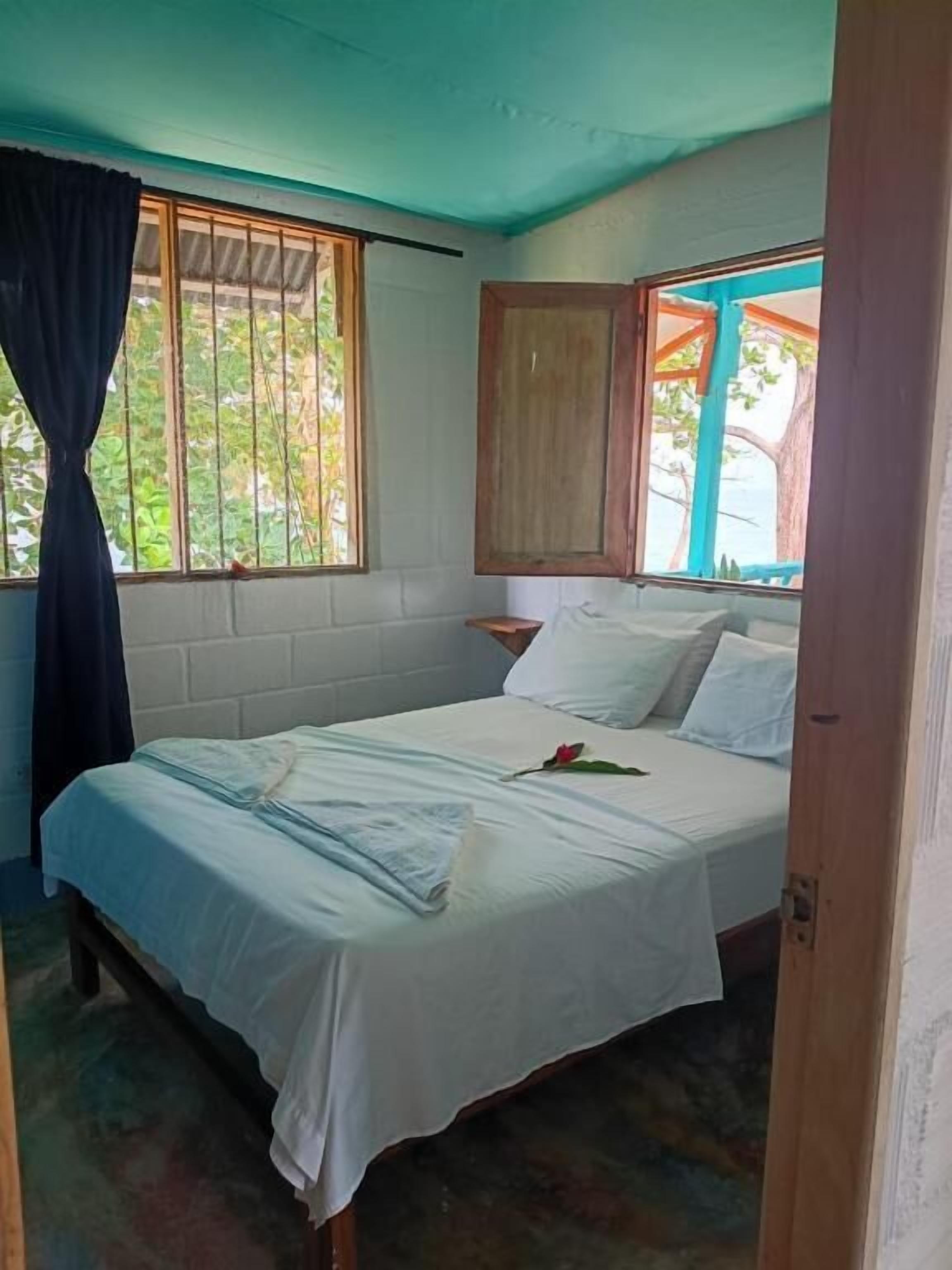 Double Room, Sea View | WiFi (free)
