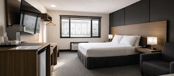 Relaxing Mountain Stay w/ Cozy Beds — Easy Access & Parking