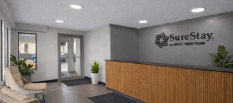 Relaxing Mountain Stay w/ Cozy Beds — Easy Access & Parking