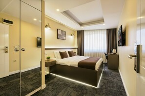 Deluxe Double Room, City View