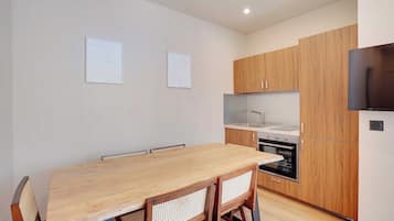 Apartment | Dining