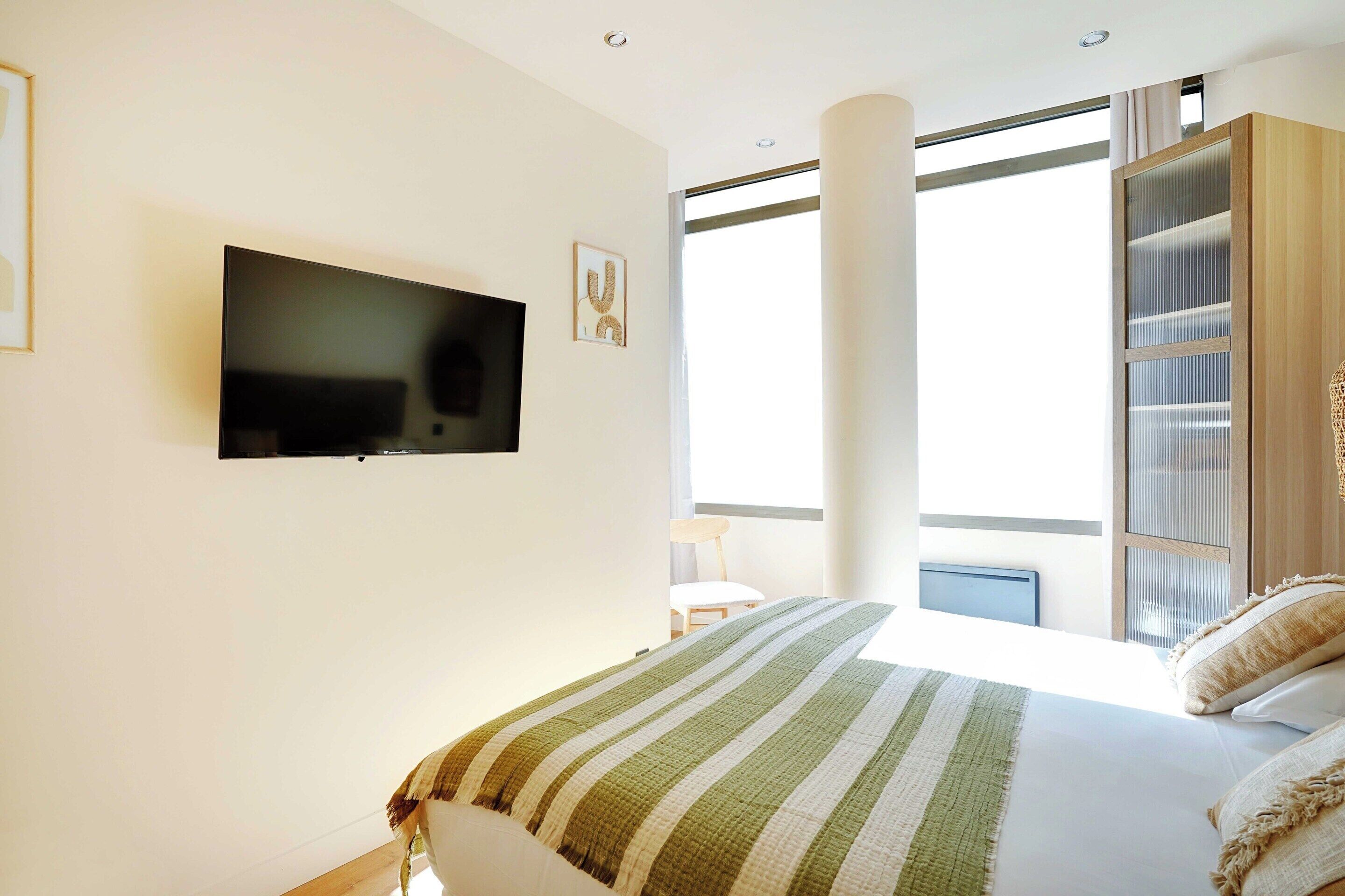 Apartment | 2 Schlafzimmer, laptopgeeigneter Arbeitsplatz, Bügeleisen/Bügelbrett