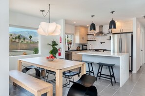 Dining - Palm Springs Mid-Century Home | Pool, Spa, Casita + Sweeping Mountain Views (Palm Springs)