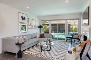 TV, offices - Palm Springs Mid-Century Home | Pool, Spa, Casita + Sweeping Mountain Views (Palm Springs)