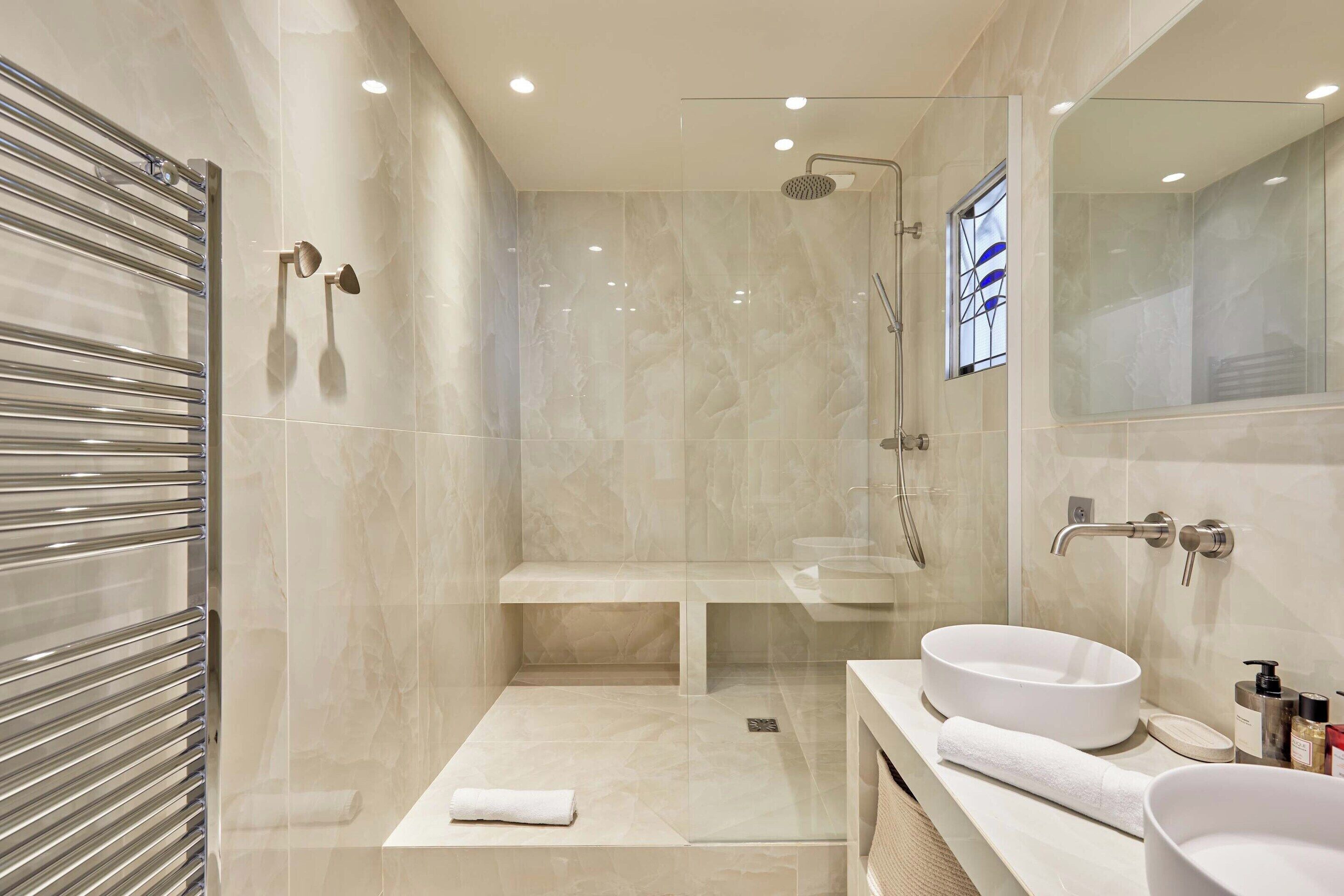 Apartment | Bathroom