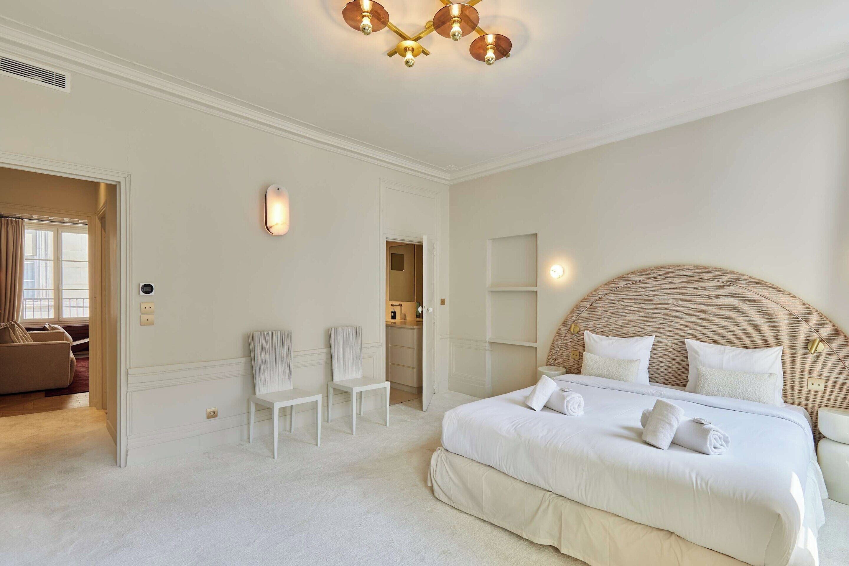 Apartment | 3 bedrooms, laptop workspace, iron/ironing board, bed sheets