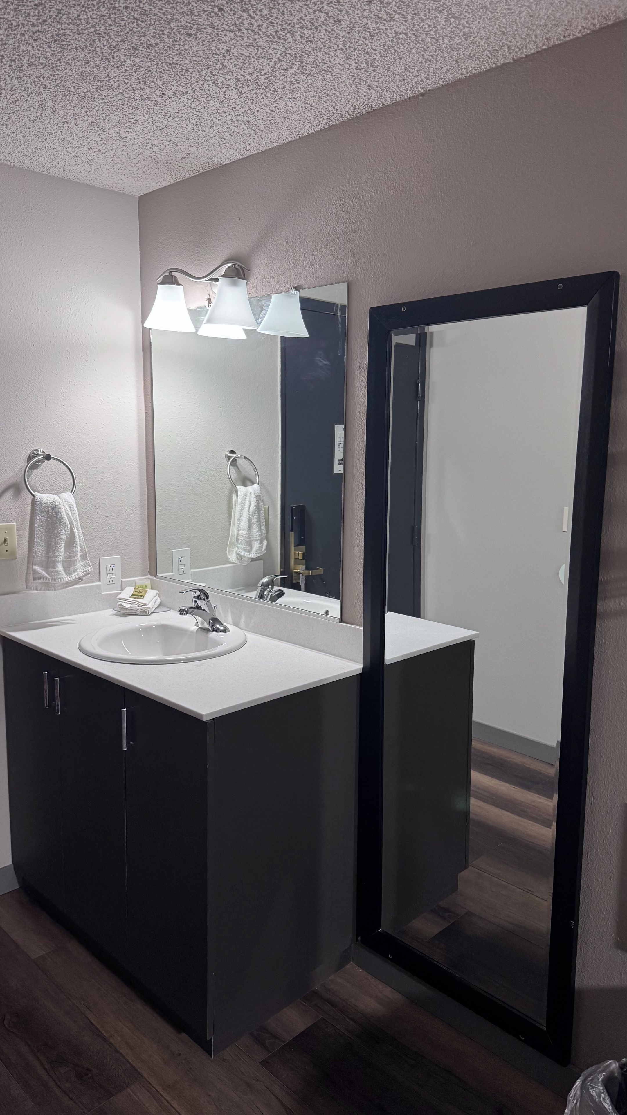 Economy eenpersoonskamer | Badkamer
