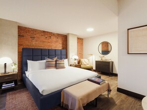 1 bedroom, iron/ironing board, travel cot, WiFi - Loft | Bright Apartment Old Montreal, Street View, King Bed (Montréal)