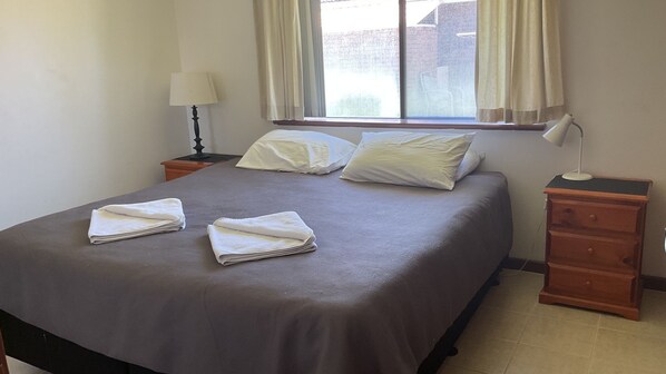 2 bedrooms, WiFi, bed sheets