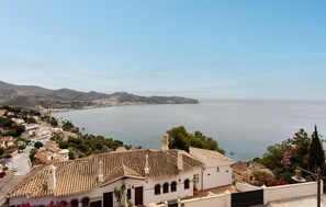 Exterior - 3 bedroom awesome home in Almuñecar (Almuñecar)
