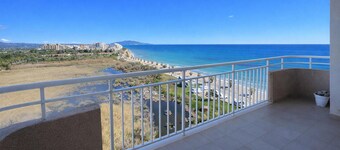 Awesome apartment in Oropesa del Mar