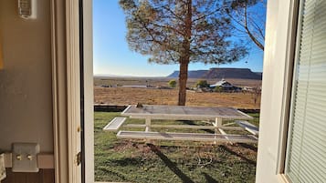 House, Multiple Beds, Patio, Mountain View | Interior