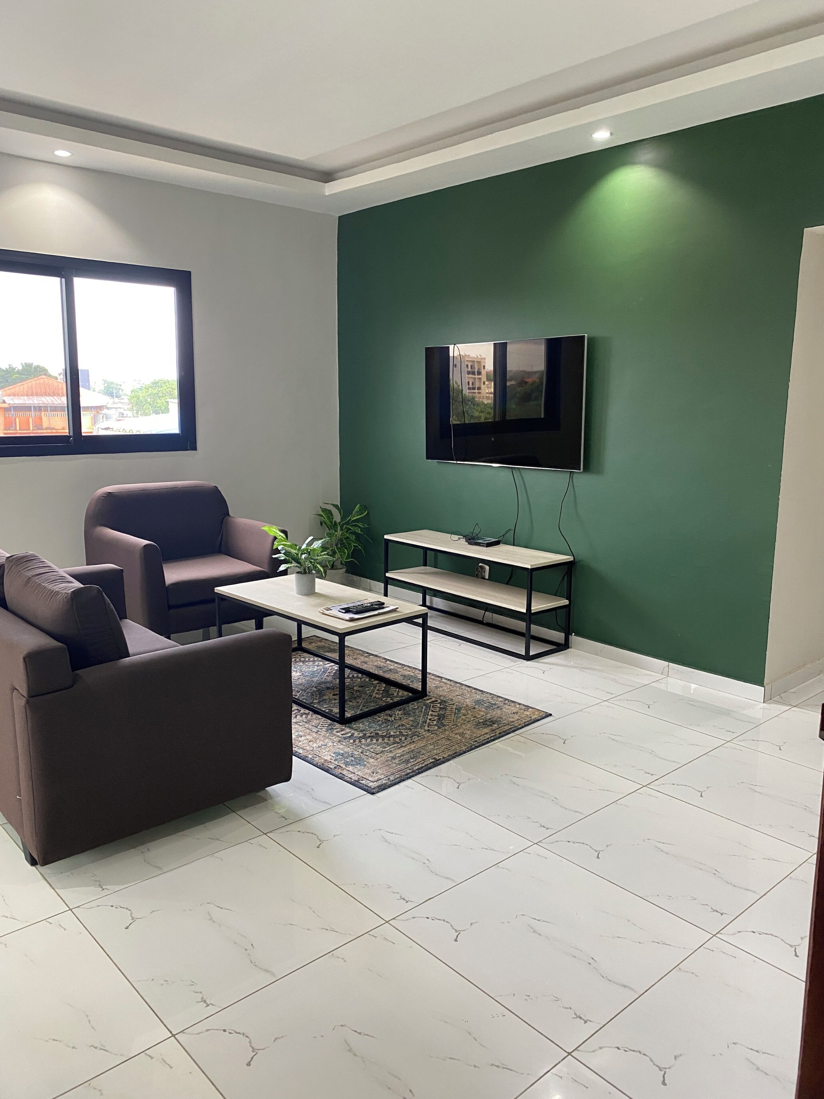 Deluxe Apartment, Courtyard View | Iron/ironing board, free WiFi, bed sheets