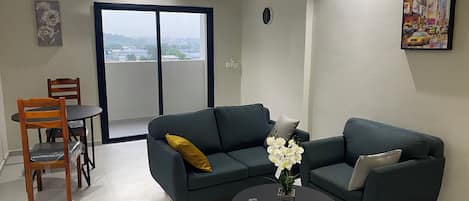 Deluxe Apartment, City View | Iron/ironing board, free WiFi, bed sheets