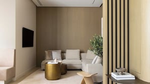 Apartment | Living area - Luxury Flat -2br/6p- Madeleine/saint Honore (Paris)