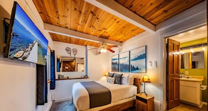 Cozy Tahoe Village Retreat | Fireplace + Deck