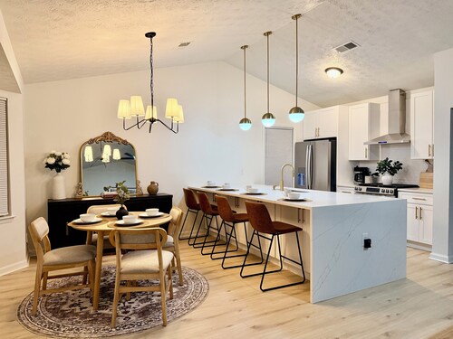 Spacious 5-bedroom, fully remodeled gem nestled in charming Norcross