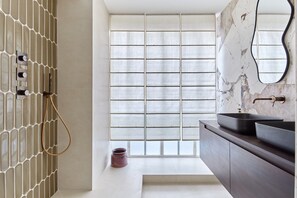 Apartment | Bathroom - Exceptional AC Apartment - Center of Paris (Paris)