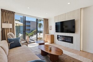 Smart-TV, Kamin