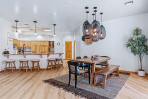 Dining - The Desert Willow, Lake Havasu (Lake Havasu City)