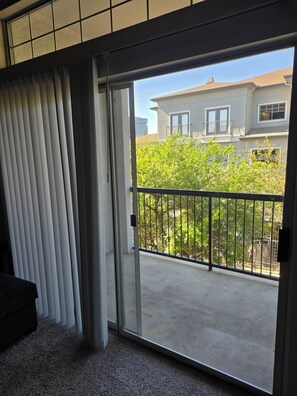 Interior - Cozy, 1-bed. apt at delightful Deep eluum nights in dwntwn Dallas w/prvt garage (Dallas)