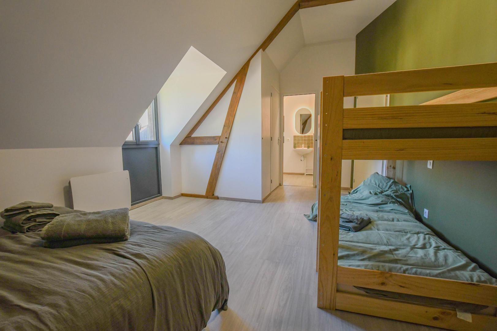5 Schlafzimmer, Reisekinderbett, kostenloses WLAN