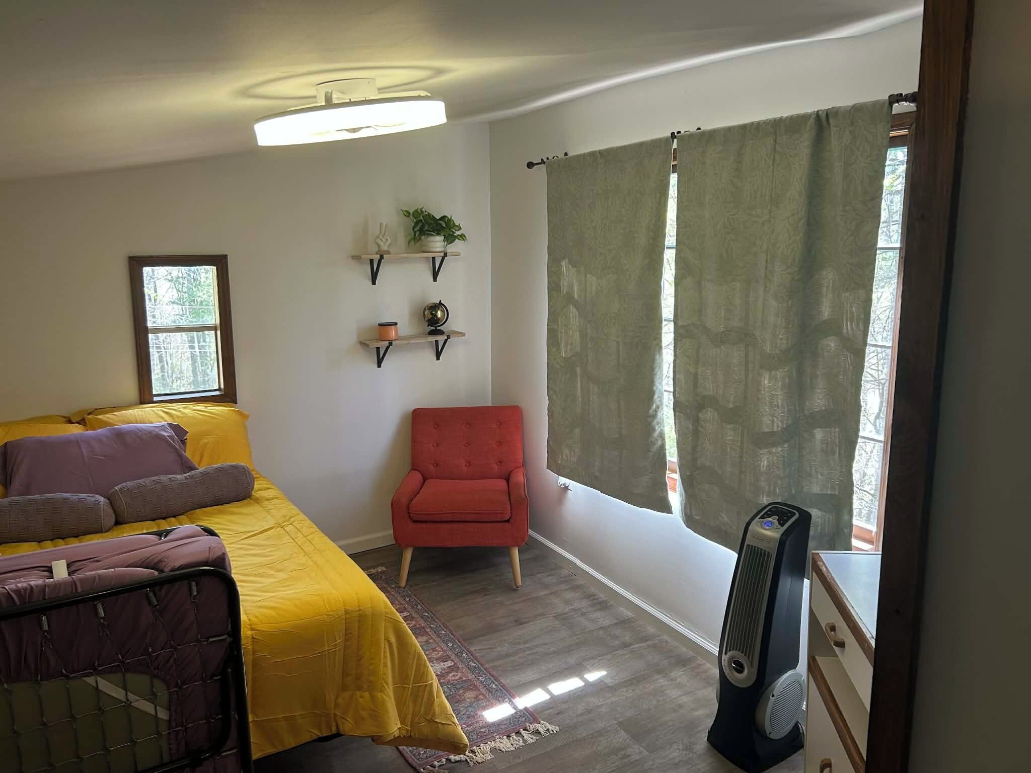 1 bedroom, WiFi, bed sheets