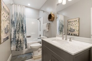 Bathroom - Timeless Hive: Dual Primary + Dual Kitchen, Five-Bedroom, 3600 SF Family Retreat (Parowan)