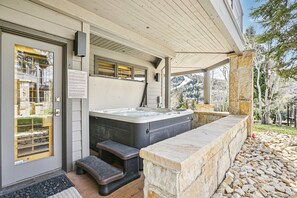 Bañera de hidromasaje exterior