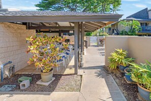 Terrace/patio - Kihei Garden Estates G205 Close to Beach and Stores (Kihei)