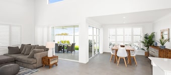 Casa Azul - Sun, Swim & Coastal Ease