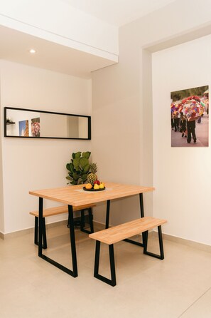 Dining - Tropical Industrial 2Br-Home Office-Floresta Station (Medellín)