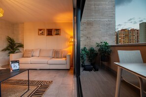 House | 1 bedroom - Go Living Suites - 706 (Medellín)