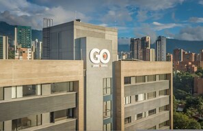 House - Go Living Suites - 706 (Medellín)