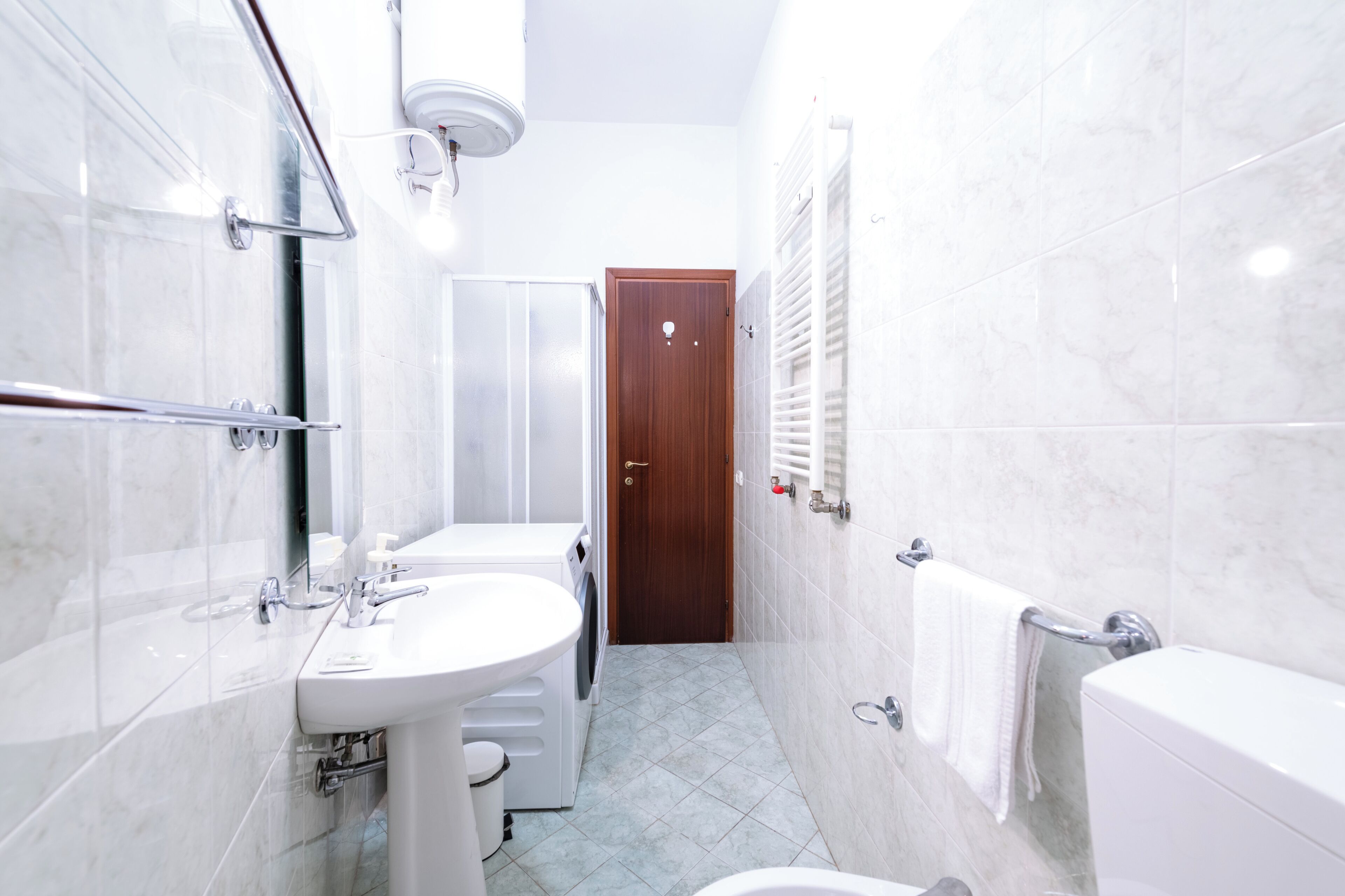 Apartment (1 Bedroom) | Bathroom | Shower, bidet