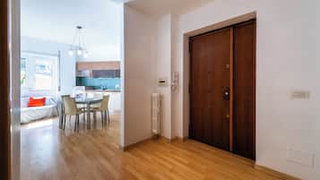 Apartment (2 Bedrooms) | Living area | TV