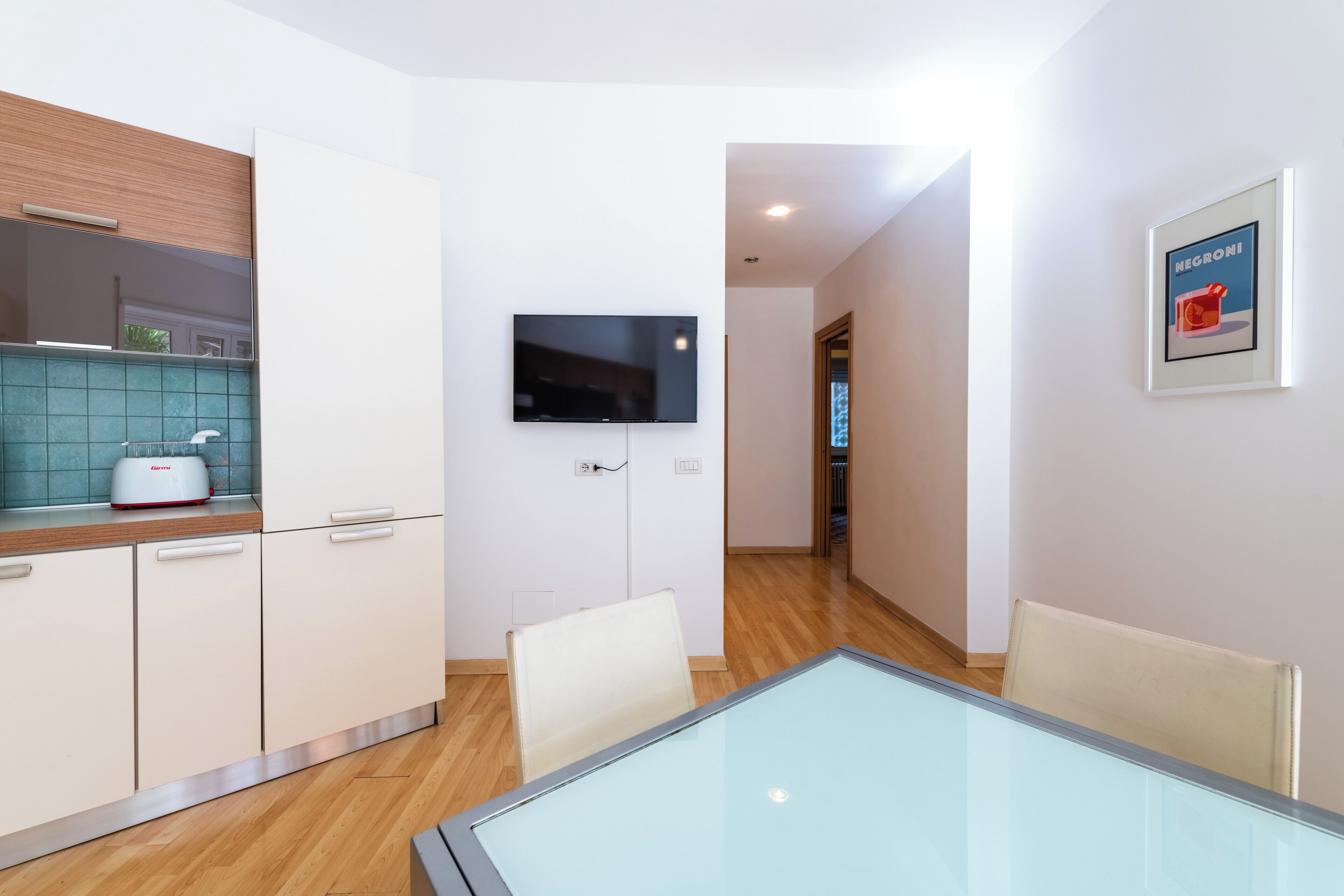 Apartment (2 Bedrooms) | Living area | TV