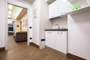 Interior - Piazza Nicola Amore 14 (Naples)
