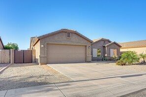 House (3 Bedrooms) | Interior - Private Outdoor Oasis: Surprise Getaway Near Golf! (Surprise)