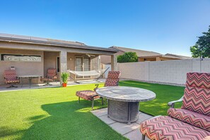 Interior - Private Outdoor Oasis: Surprise Getaway Near Golf! (Surprise)