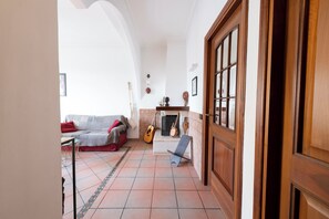 Interior - L'antro di Circe (Rome)
