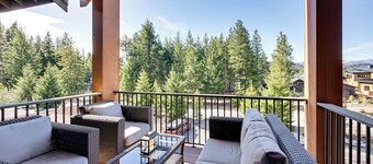 Mtn-view Escape: Suncadia Condo w/ At-home Comfort